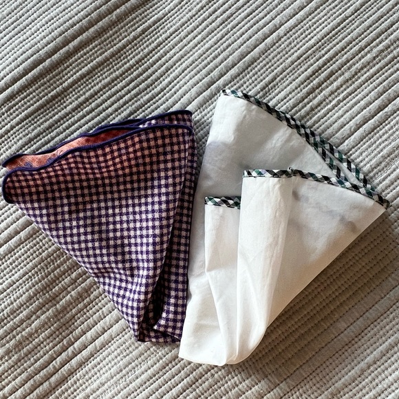 Round Pocket Squares- From Harry Rosen - Picture 2 of 2